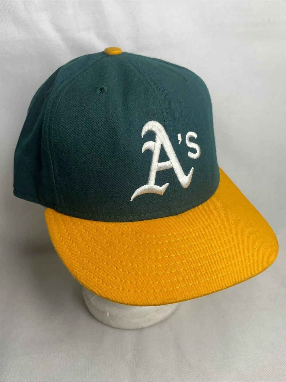 VTG USA New Era 59Fifty Oakland A's Wool Baseball Hat Sz 7⅜ Auth. On-Field Cap